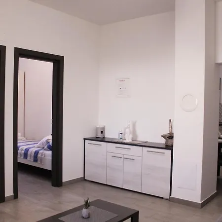 Apartment Mladenka *