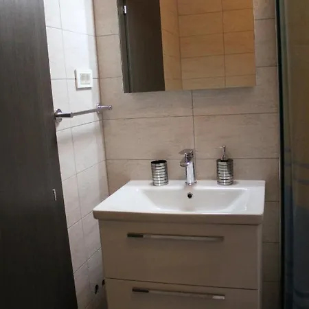 Mladenka Apartament Malinska