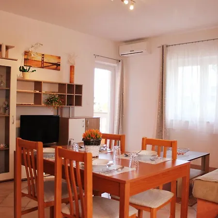 Mladenka * マリンスカ