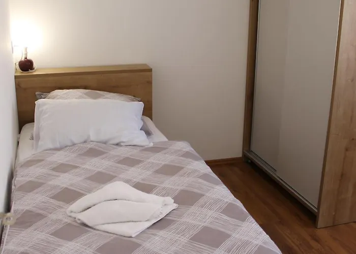 Mladenka Apartament *